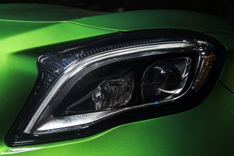 2019 Mercedes-AMG GLA 45 4MATIC Headlight Picture