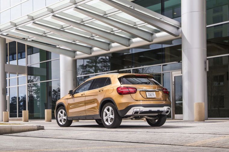 2019 Mercedes-Benz GLA 250 4MATIC Picture