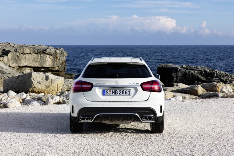 2019 Mercedes-AMG GLA 45 4MATIC Picture