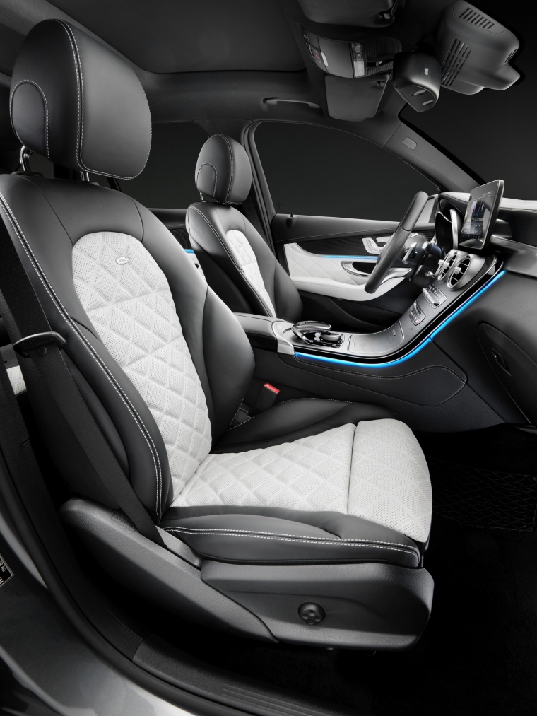 2016 Mercedes-Benz GLC-Class Front Seats Picture