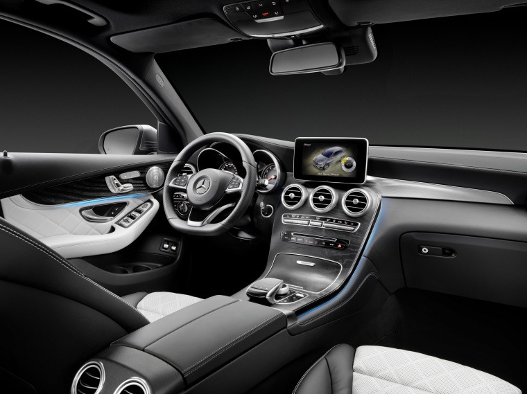 2016 Mercedes-Benz GLC-Class Interior Picture