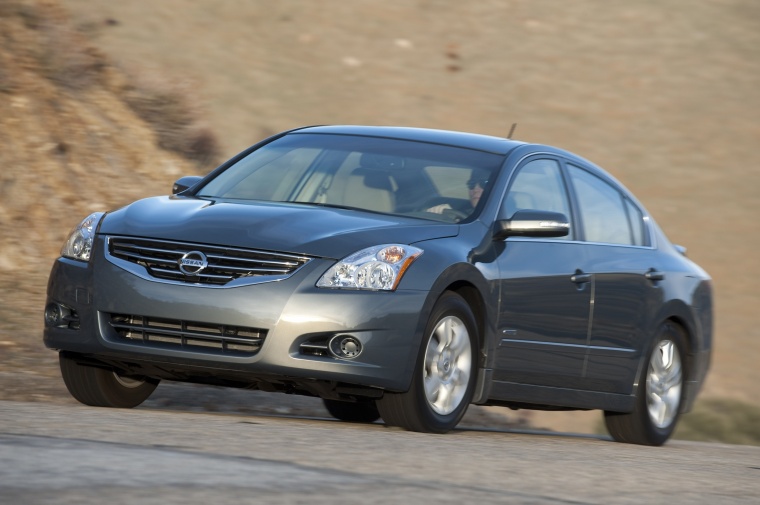 2010 Nissan Altima Hybrid Picture