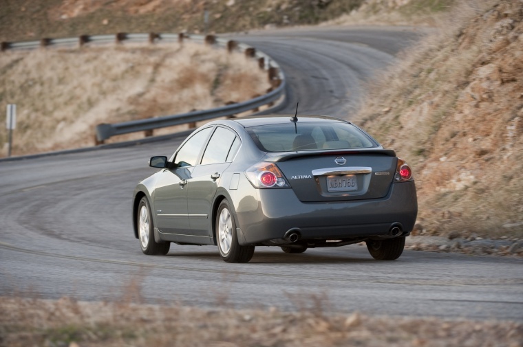 2010 Nissan Altima Hybrid Picture