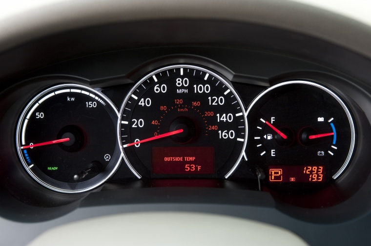 2010 Nissan Altima Hybrid Gauges Picture