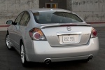 Picture of 2010 Nissan Altima 3.5 SR in Radiant Silver Metallic