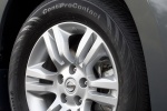 Picture of 2010 Nissan Altima Hybrid Rim