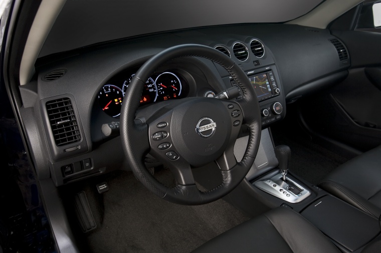 2011 Nissan Altima Sedan Interior Picture