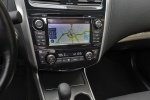 Picture of 2013 Nissan Altima Sedan 3.5 SL Center Console