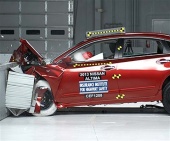 2014 Nissan Altima IIHS Frontal Impact Crash Test Picture