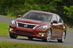 Picture of 2015 Nissan Altima Sedan 3.5 SL in Cayenne Red Metallic