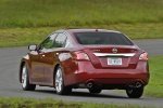 Picture of 2015 Nissan Altima Sedan 3.5 SL in Cayenne Red Metallic