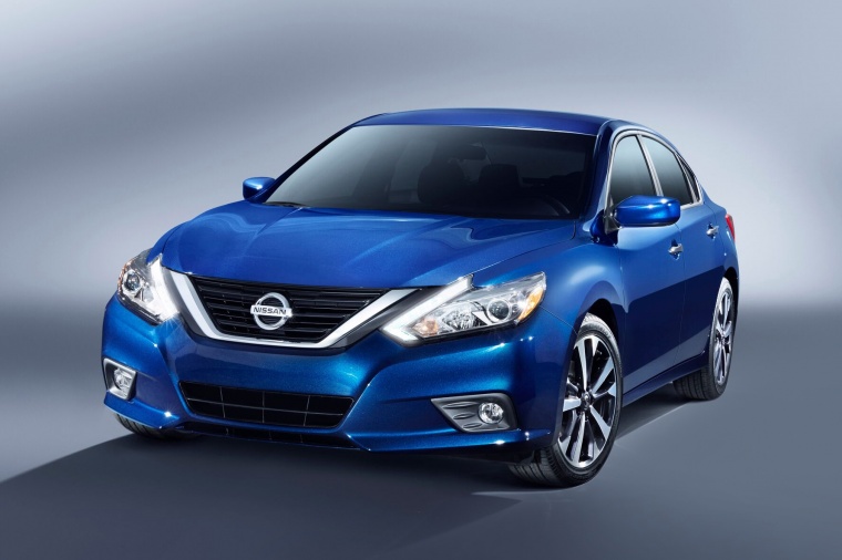 2017 Nissan Altima SR Picture