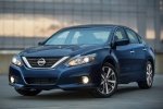 Picture of 2018 Nissan Altima SR in Deep Blue Pearl
