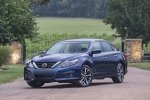 Picture of 2018 Nissan Altima SR in Deep Blue Pearl