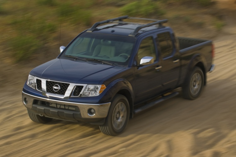 2011 Nissan Frontier Crew Cab PRO-4X 4WD Picture