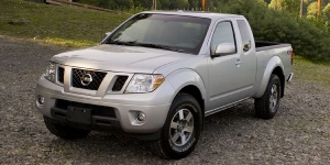 2011 Nissan Frontier Reviews / Specs / Pictures / Prices