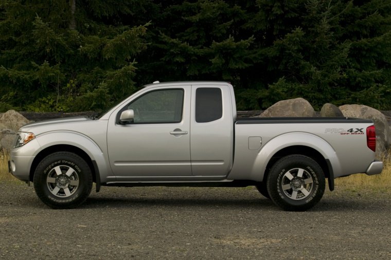 2012 Nissan Frontier King Cab PRO-4X 4WD Picture