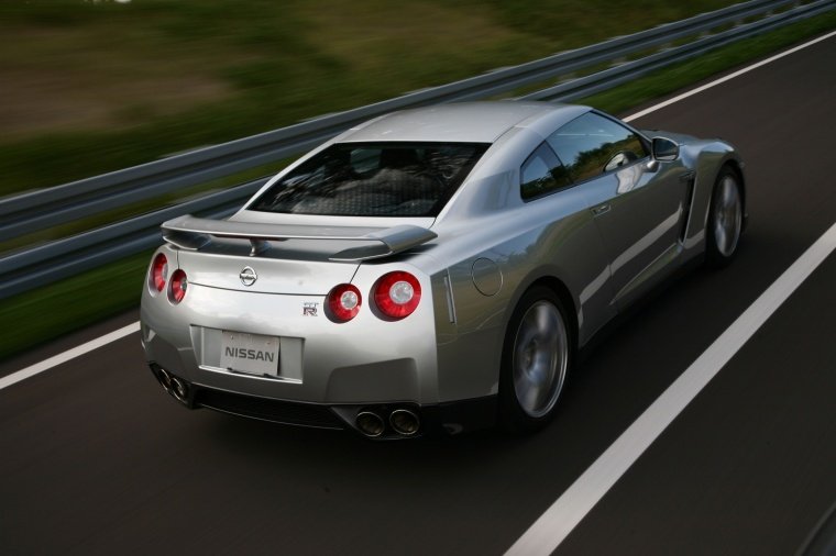 2011 Nissan GT-R Coupe Picture