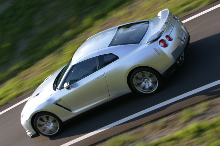 2011 Nissan GT-R Coupe Picture