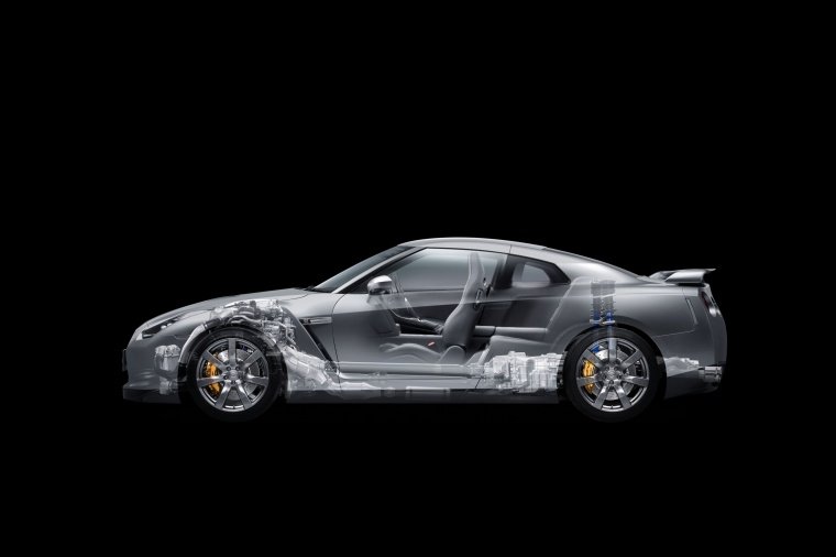 2011 Nissan GT-R Technology Picture