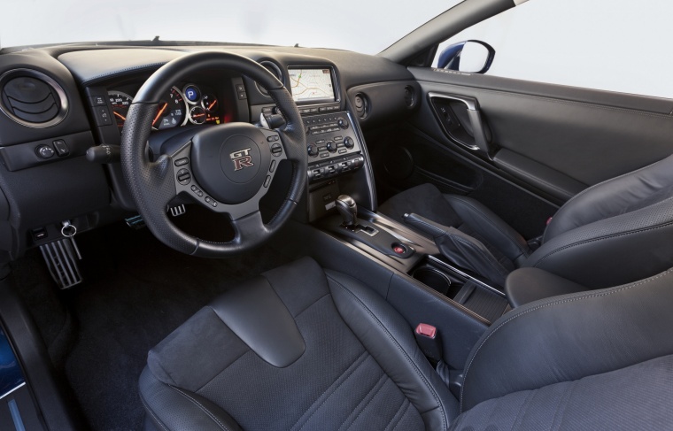 2013 Nissan GT-R Coupe Interior Picture