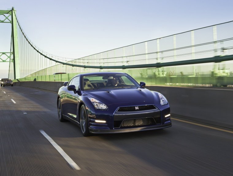 2013 Nissan GT-R Coupe Picture