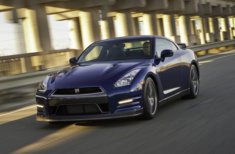 2013 Nissan GT-R Coupe Picture
