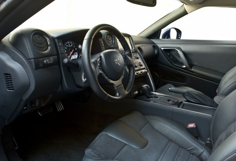 2014 Nissan GT-R Coupe Interior Picture