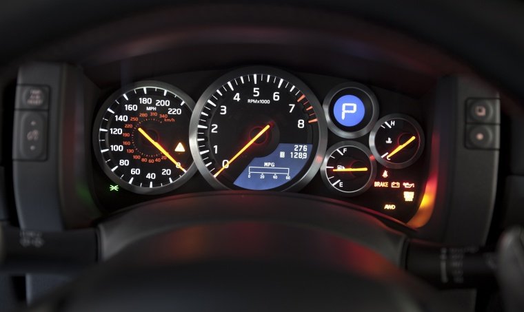 2014 Nissan GT-R Coupe Gauges Picture
