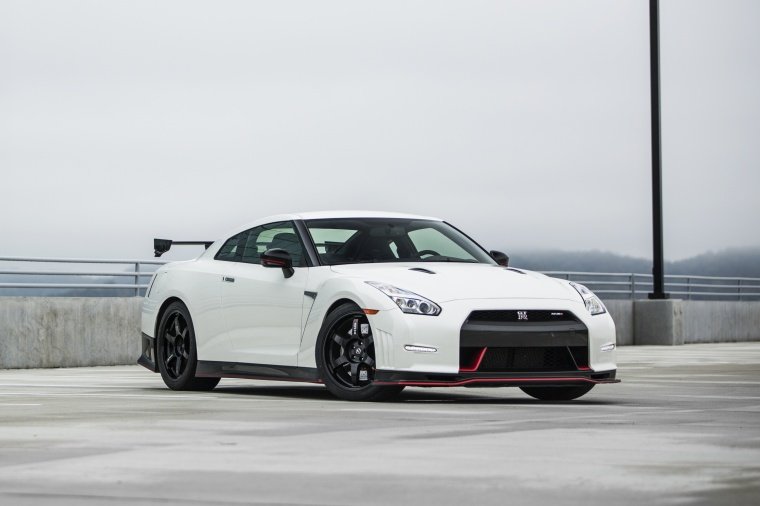 2015 Nissan GT-R NISMO Picture