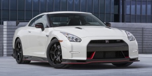 2015 Nissan GT-R Reviews / Specs / Pictures / Prices
