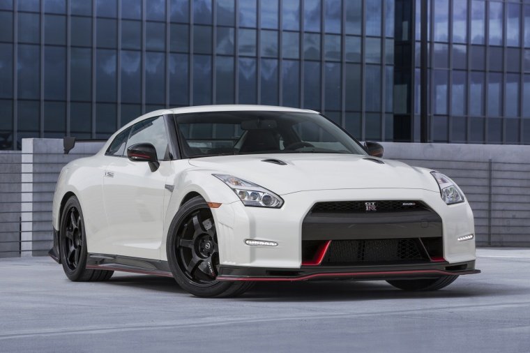 2016 Nissan GT-R NISMO Picture