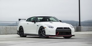 2016 Nissan GT-R Reviews / Specs / Pictures / Prices