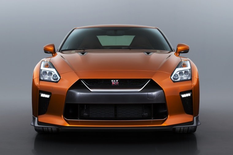 2017 Nissan GT-R Coupe Premium Picture