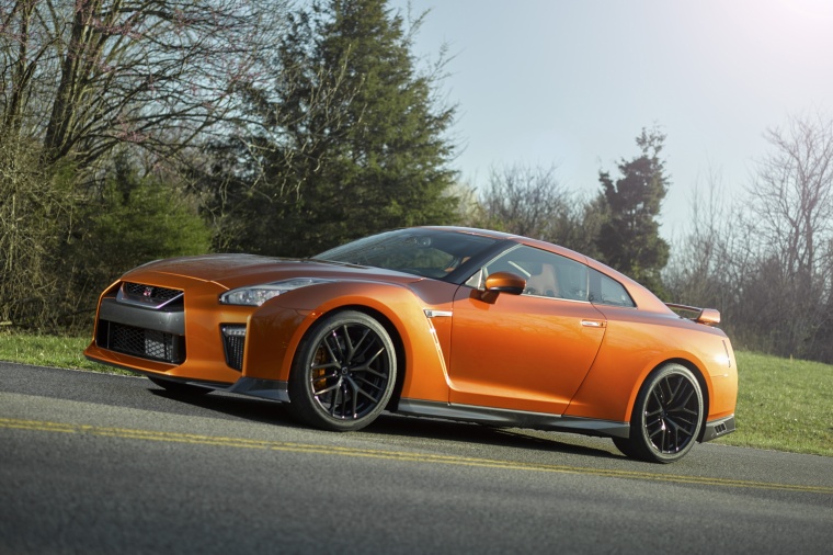 2017 Nissan GT-R Coupe Premium Picture