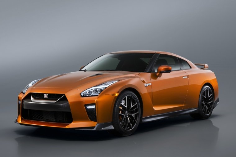 2017 Nissan GT-R Coupe Premium Picture