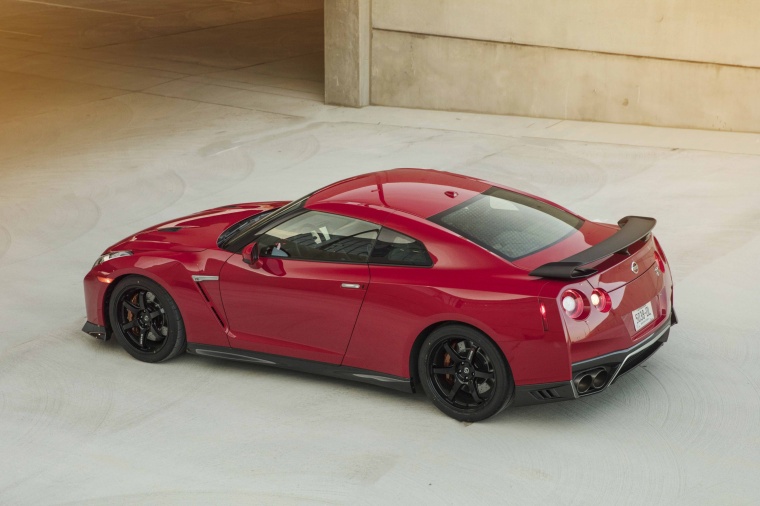 2017 Nissan GT-R Coupe Track Edition Picture