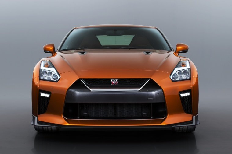 2018 Nissan GT-R Coupe Premium Picture