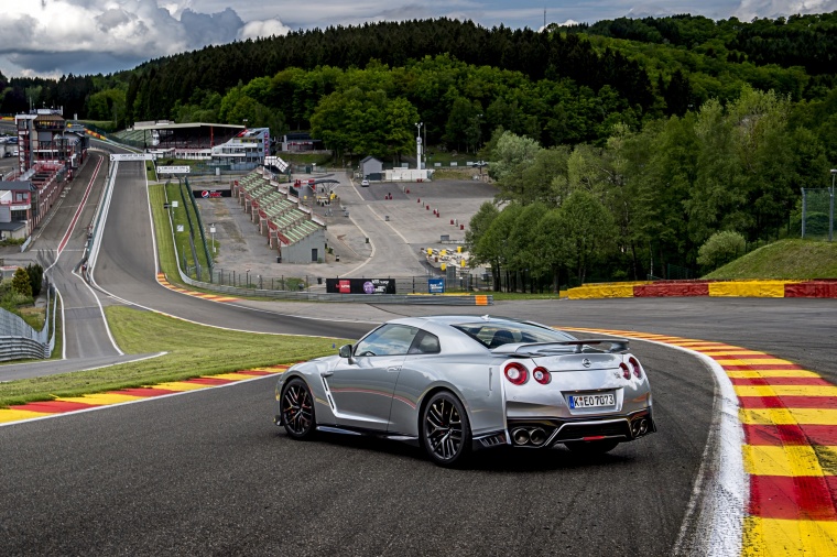 2018 Nissan GT-R Coupe Track Edition Picture