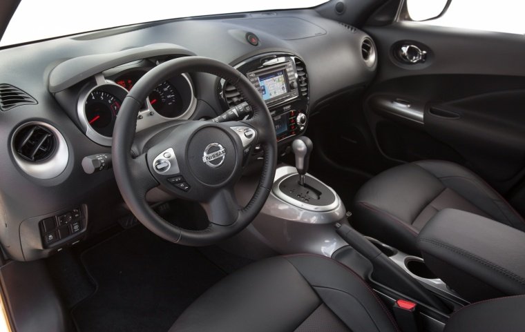 2013 Nissan Juke SL AWD Interior Picture