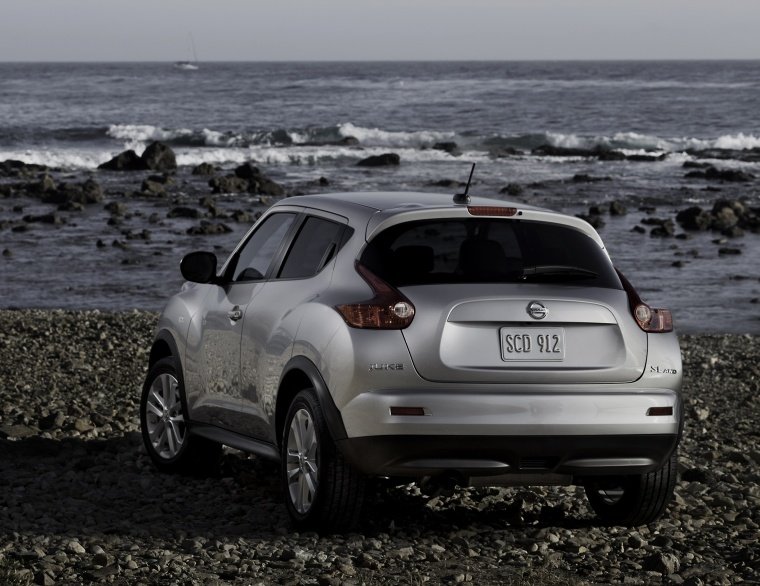 2013 Nissan Juke SL AWD Picture