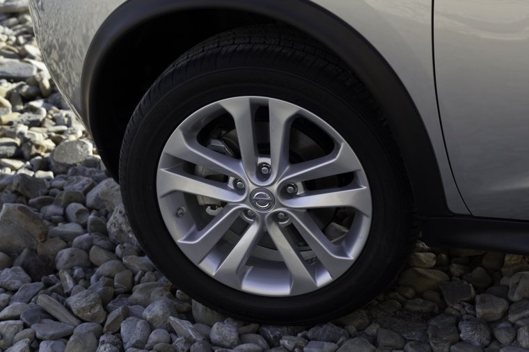 2014 Nissan Juke SL AWD Rim Picture