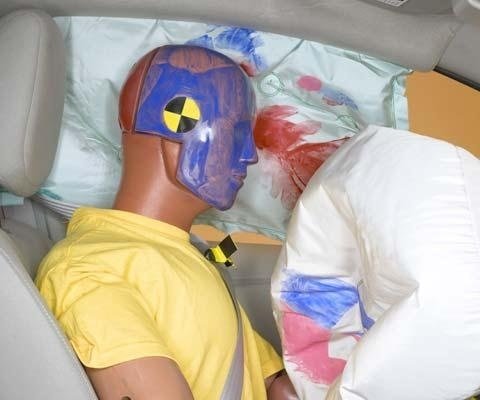 2011 Nissan Leaf IIHS Frontal Impact Crash Test Picture