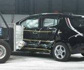 2012 Nissan Leaf IIHS Side Impact Crash Test Picture