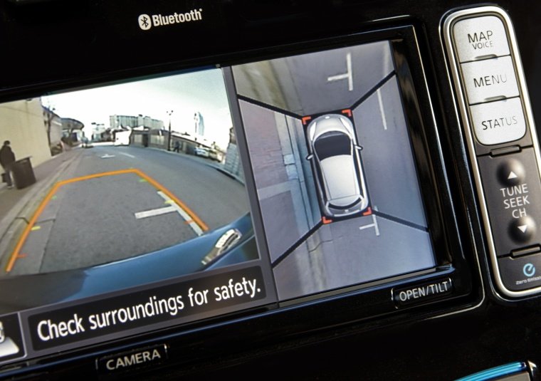 2014 Nissan Leaf Rear-View Camera Screen Picture