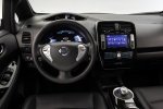 Picture of 2015 Nissan Leaf Cockpit in Black