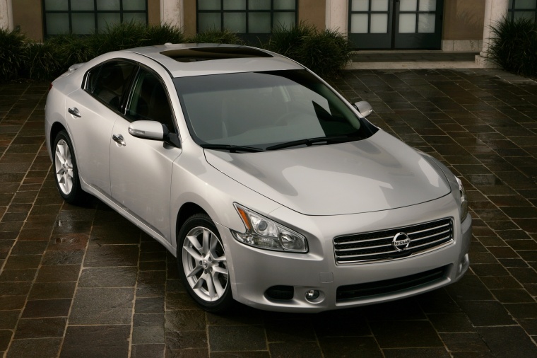2010 Nissan Maxima Picture