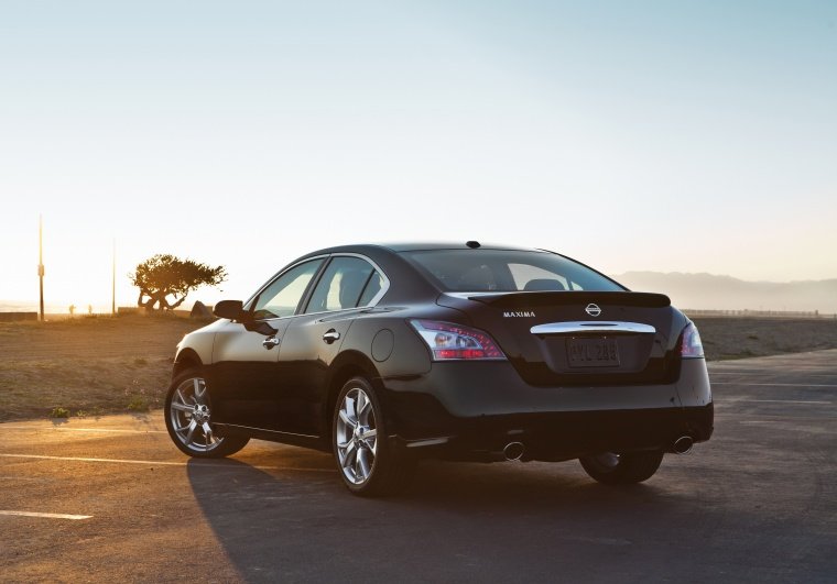 2013 Nissan Maxima Picture