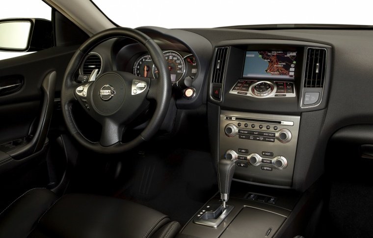 2014 Nissan Maxima Interior Picture