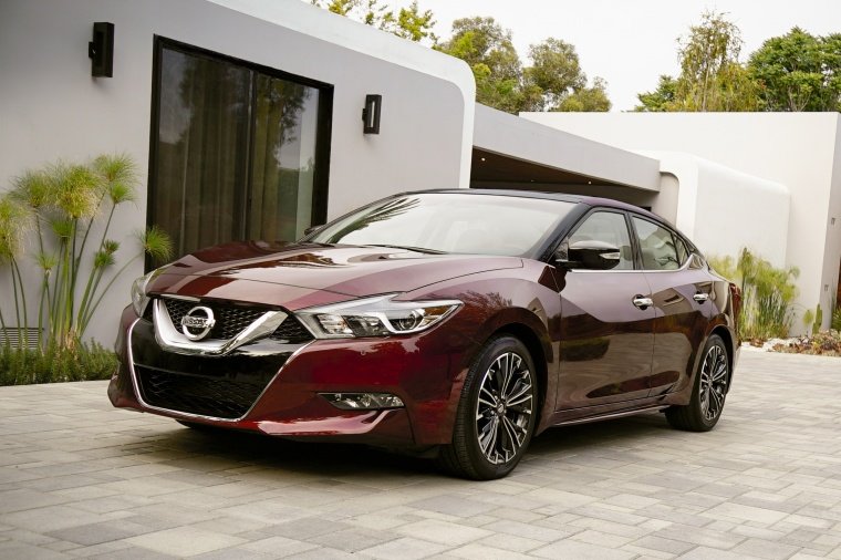 2016 Nissan Maxima Platinum Sedan Picture